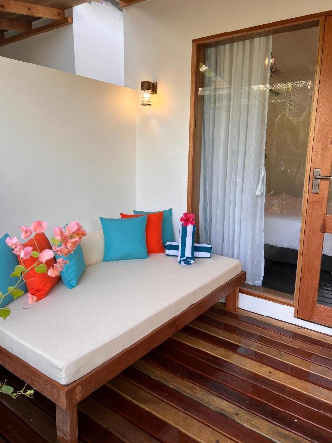 Seaside Dhigurah Hotel Dhigurah  Buitenkant foto